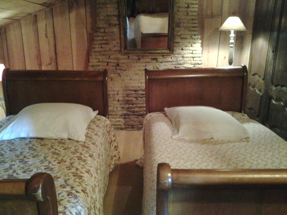 Les Hotes Des Guillemets Laglorieuse Экстерьер фото
