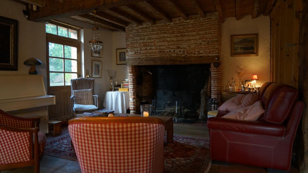 Les Hotes Des Guillemets Laglorieuse Экстерьер фото